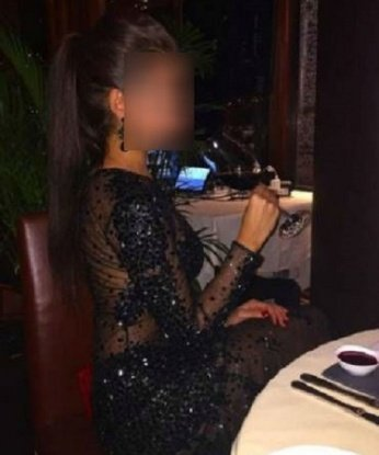 Живу в Москве, волшебном городе, полном возможностей для наслаждения. Мои услуги - искусное массажное удовольствие, расслабляющие эротические сеансы и незабываемые эскорт-услуги. Неоднократно получала благодарные отзывы и мои фото подчеркивают все мои достоинства. Обратившись ко мне, ты откроешь новые грани удовольствия и наслаждения. Жду встречи с тобой, чтобы создать незабываемые моменты. 😘💋🔥🌹 Александра